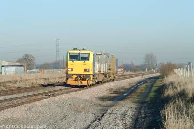 Photo of DR 98915 & DR 98965 at Barton under Needwood