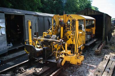 Photo of DX74100 at Avon Valley Railway - Bitton
