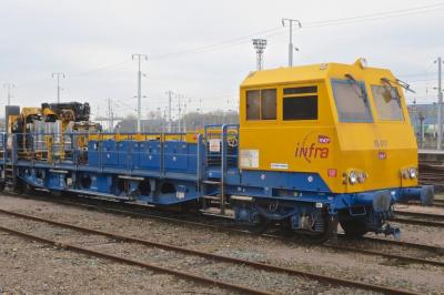 Photo of SNCF Infra DR8117 (99879 185 407-3) at Thionville