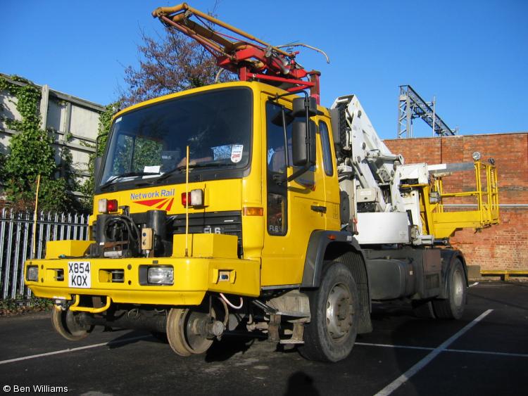 Photo of Network Rail RR - X854KOX at Rugby