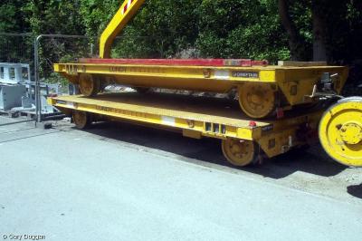 Photo of 010718-3 & 010720-9 at Pangbourne