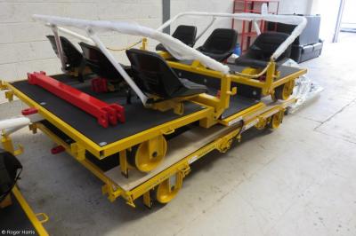 Photo of 018014 + 016108 at Loscoe - Elmec Solutions