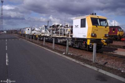 Photo of DR98002 - Windhoff OHL MPV