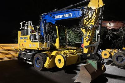 Photo of Balfour Beatty XED7036 ZZ709910208 at Esher