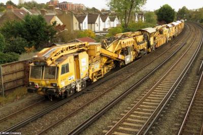 Plasser & Theurer RM 95 RT Ballast Cleaner image