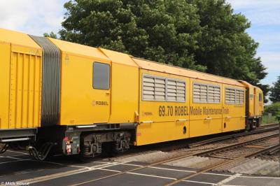 Robel 69.60/4-UK-MMU Mobile Maintenance Unit image