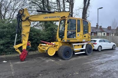 Photo of Land Recovery LRR46 ZZ709910081 at West Byfleet