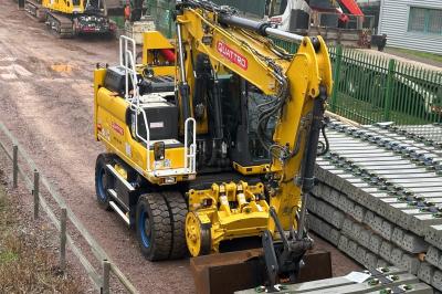 Quattro 1370 99709 940985 3 image