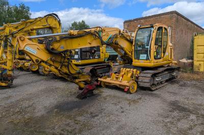 Photo of Quattro 1555 99709911058 at Brownhills - Quattro depot