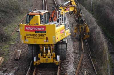Photo of Readypower FR688 99709940915 at Newhaven Harbour - Working on Track