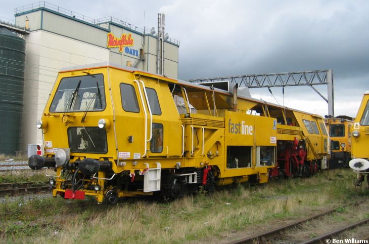 73248 - Plasser & Theurer 07-16 Universal Tamper / Liner — ontrackplant.com