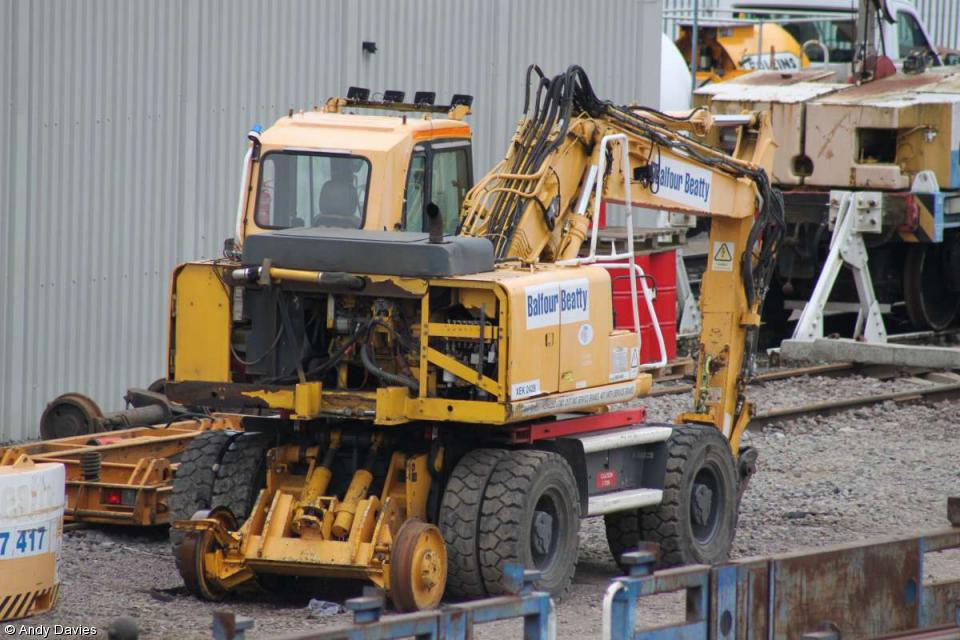 - Komatsu PW150 Ultra — ontrackplant.com