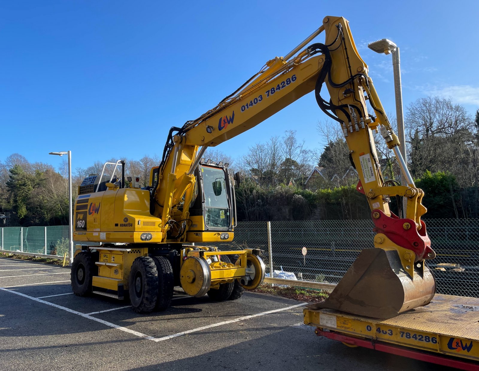 L&W RRV161 Komatsu 16011 RAIL RAIDER mk2 —